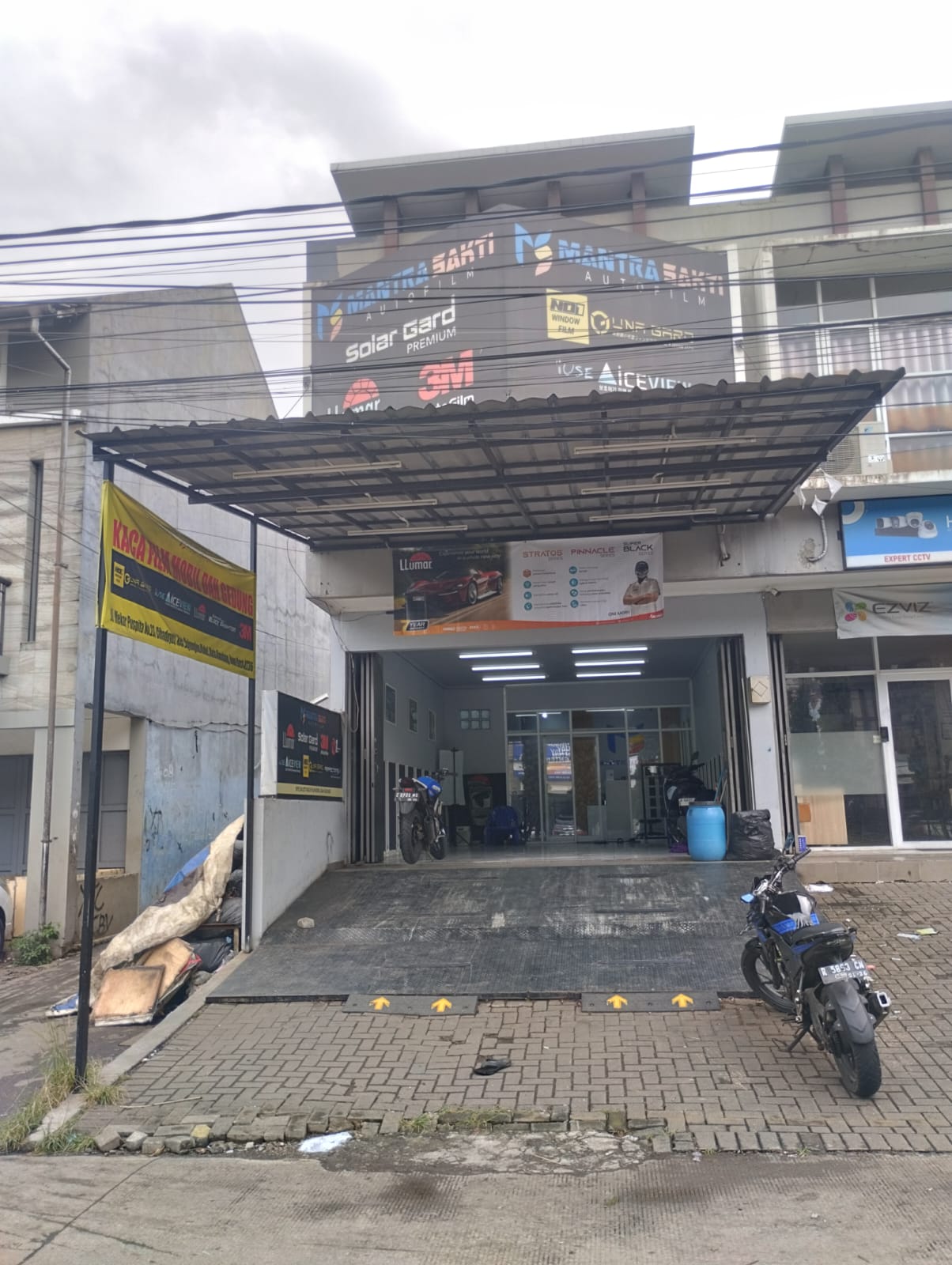 Warga Bandung, Pasang Kaca Film Llumar Asli Kini Lebih Mudah di Mantra Sakti Autofilm!